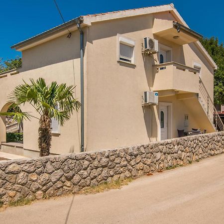 Cozy Apartment In Malinska Dubasnica With Wifi Exterior foto